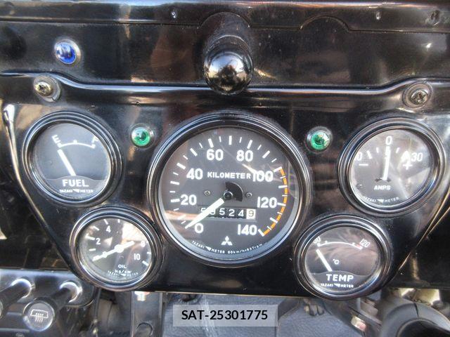 Mitsubishi JEEP 1988-01 8666292-8