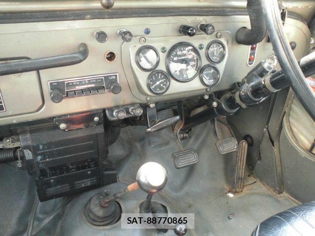 Mitsubishi JEEP 1980-02 8880196-11