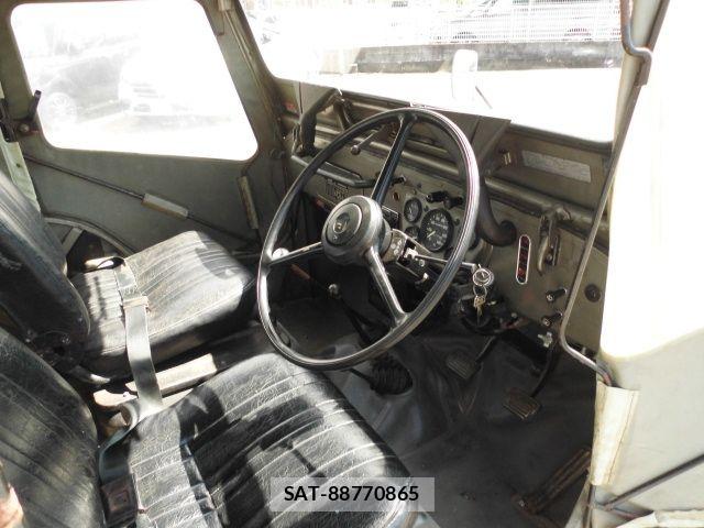 Mitsubishi JEEP 1980-02 8880196-1