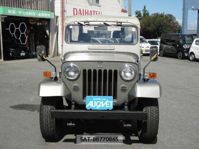 Mitsubishi JEEP 1980-02 8880196-5