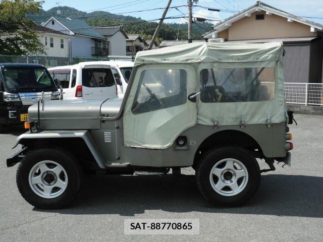 Mitsubishi JEEP 1980-02 8880196-7