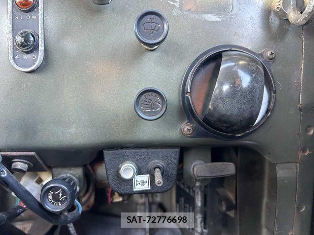 Mitsubishi JEEP 1986-10 8880194-9