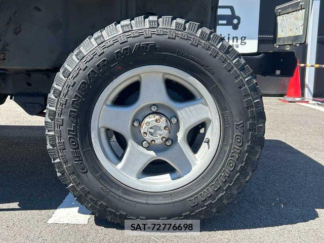 Mitsubishi JEEP 1986-10 8880194-28