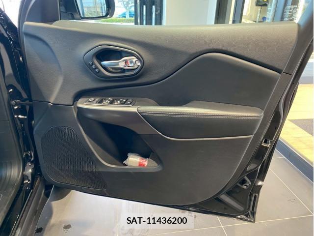 Jeep CHEROKEE 2018-12 6612407-24
