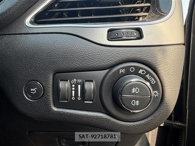 Jeep CHEROKEE 2021-04 6612405-25