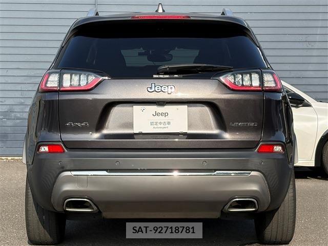 Jeep CHEROKEE 2021-04 6612405-5