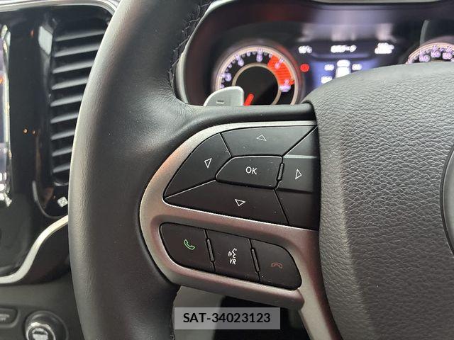 Jeep CHEROKEE 2019-08 6676409-16
