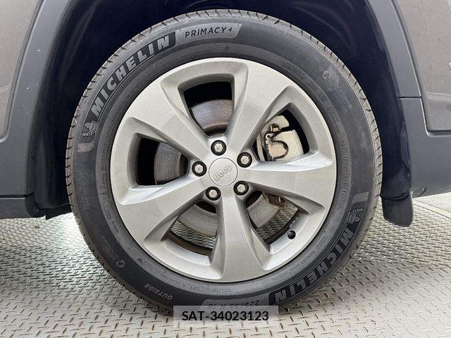 Jeep CHEROKEE 2019-08 6676409-23