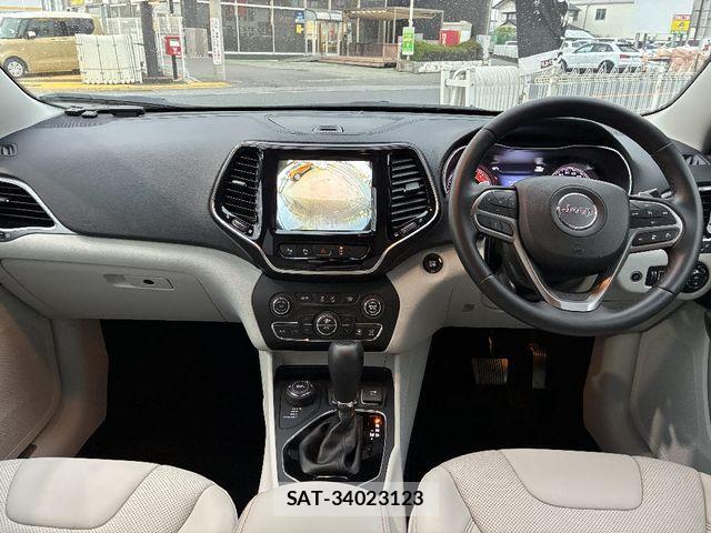 Jeep CHEROKEE 2019-08 6676409-2
