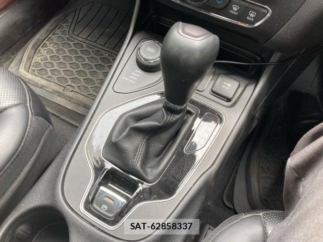 Jeep CHEROKEE 2019-09 7358186-20