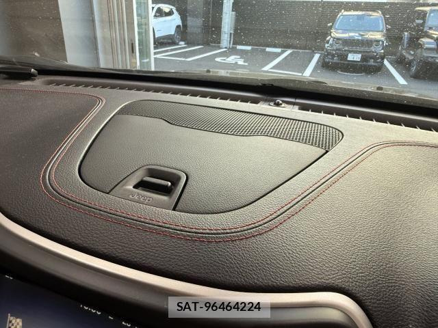 Jeep CHEROKEE 2015-05 7617216-27