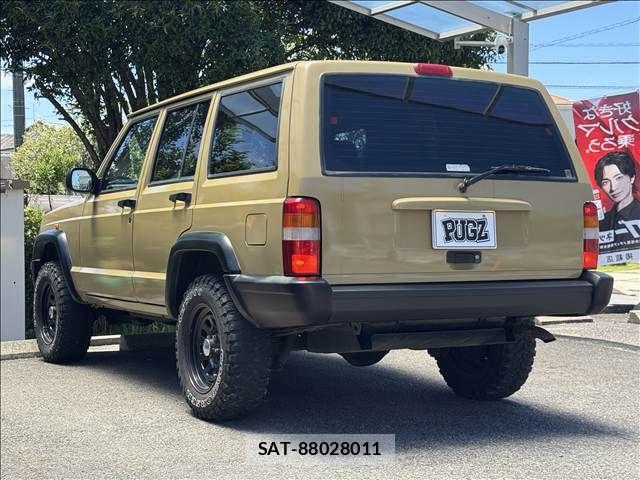 Jeep CHEROKEE 1997-06 7617219-9