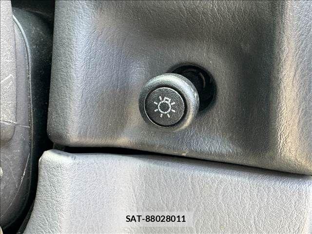 Jeep CHEROKEE 1997-06 7617219-11