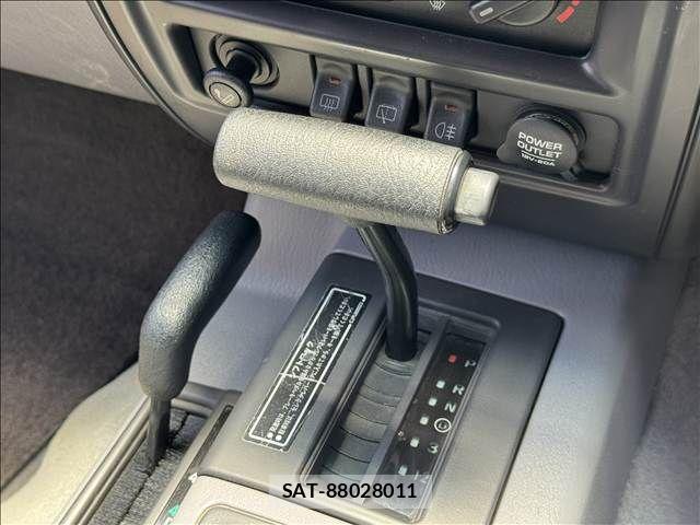 Jeep CHEROKEE 1997-06 7617219-5