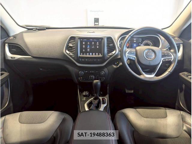 Jeep CHEROKEE 2017-04 8130650-1