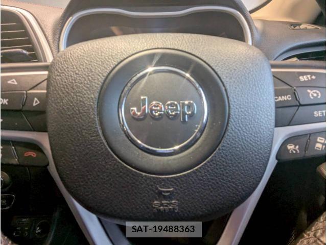 Jeep CHEROKEE 2017-04 8130650-20
