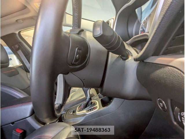 Jeep CHEROKEE 2017-04 8130650-23