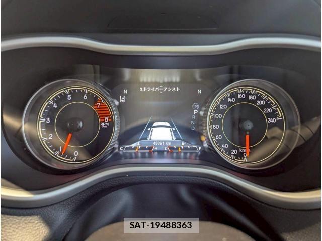 Jeep CHEROKEE 2017-04 8130650-28
