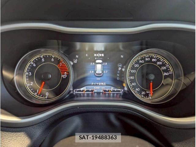 Jeep CHEROKEE 2017-04 8130650-29