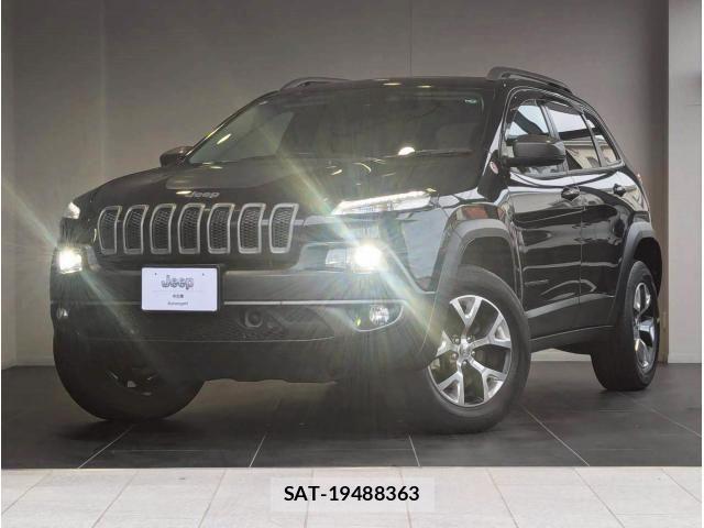 Jeep CHEROKEE 2017-04 8130650-5