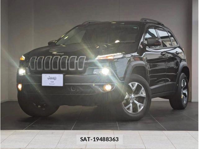 Jeep CHEROKEE 2017-04 8130650-6