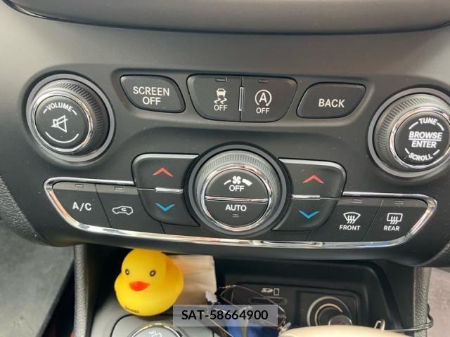 Jeep CHEROKEE 2016-03 8230424-18