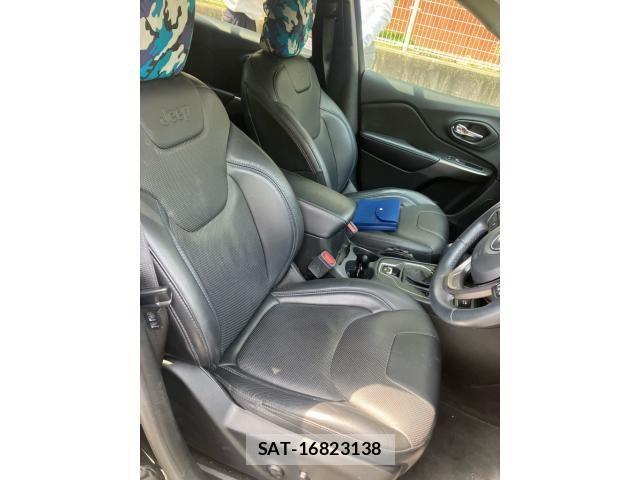 Jeep CHEROKEE 2019-02 8336296-14