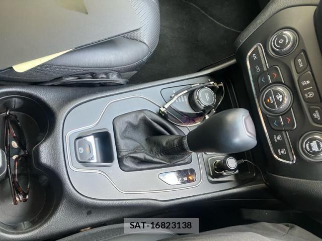 Jeep CHEROKEE 2019-02 8336296-21