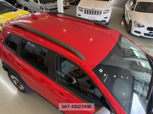 Jeep CHEROKEE 2020-06 8366421-13