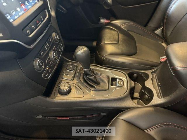Jeep CHEROKEE 2020-06 8366421-21