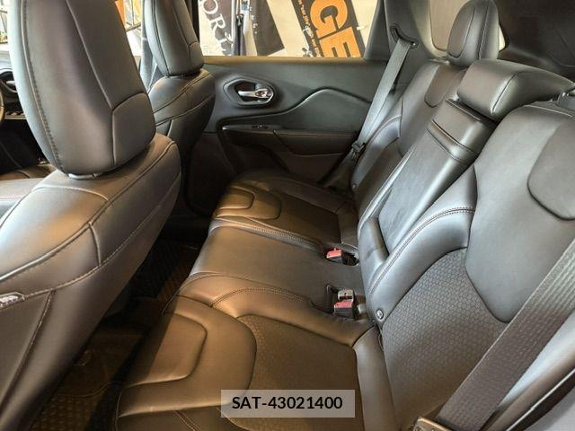 Jeep CHEROKEE 2020-06 8366421-22