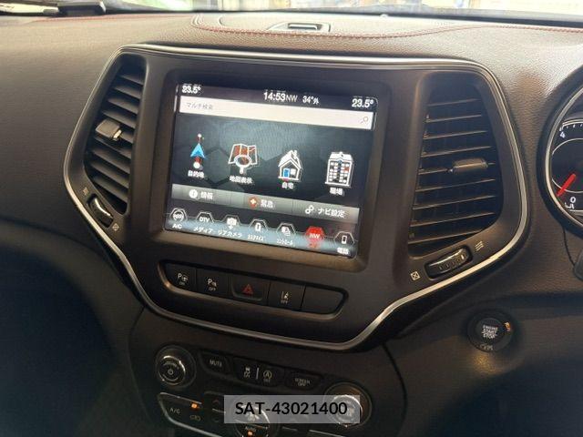 Jeep CHEROKEE 2020-06 8366421-28