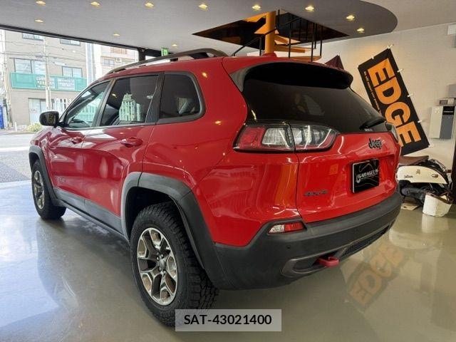 Jeep CHEROKEE 2020-06 8366421-2