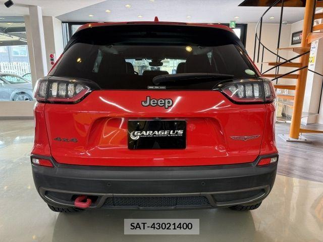 Jeep CHEROKEE 2020-06 8366421-5