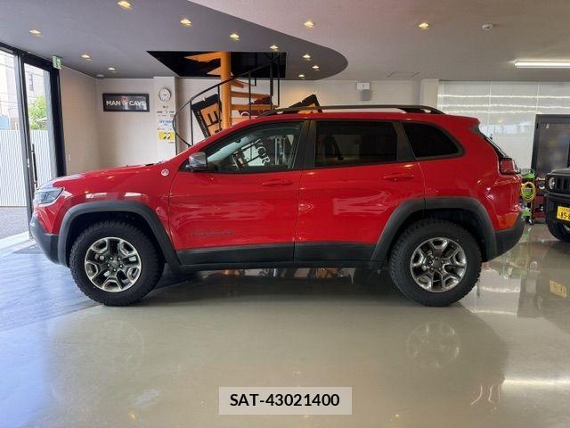 Jeep CHEROKEE 2020-06 8366421-6