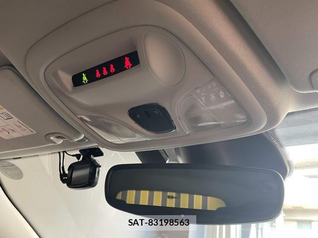 Jeep CHEROKEE 2019-02 8412972-25