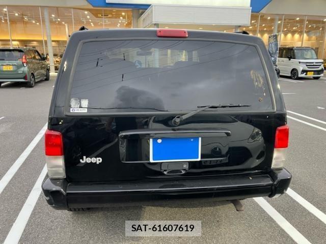 Jeep CHEROKEE 1999-10 8627221-1