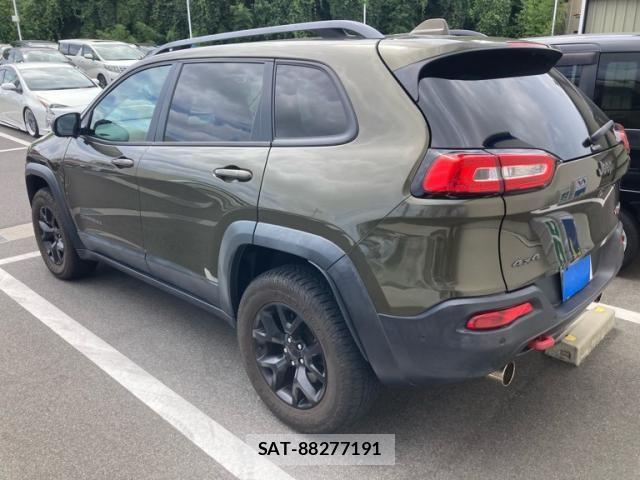 Jeep CHEROKEE 2014-08 8742868-7