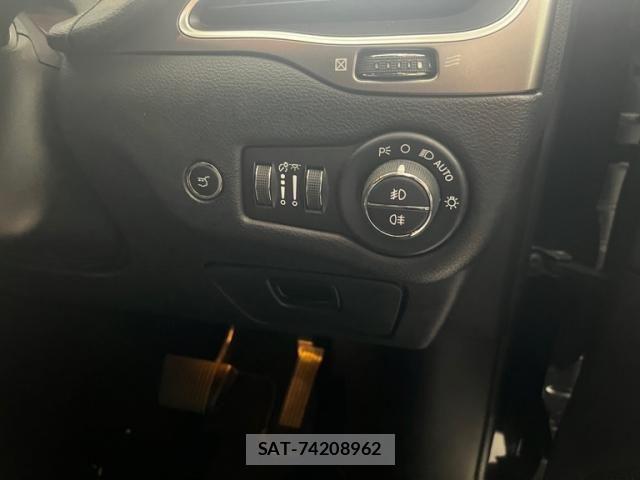 Jeep CHEROKEE 2019-03 8883762-11
