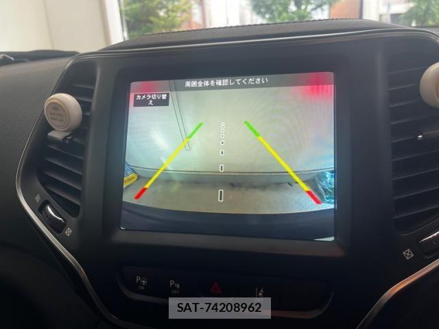 Jeep CHEROKEE 2019-03 8883762-16