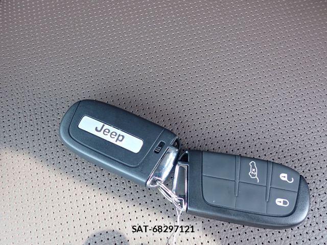 Jeep COMMANDER 2025-03 3672617-28