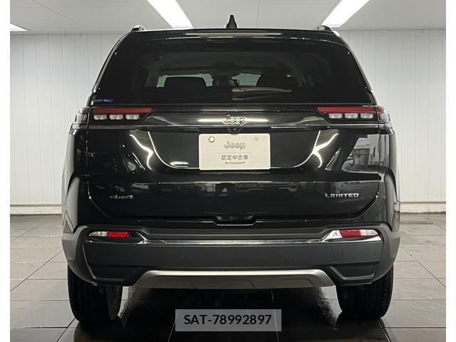 Jeep COMMANDER 2024-02 4241430-14