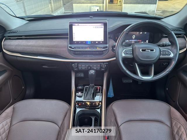 Jeep COMMANDER 2024-06 5869755-10