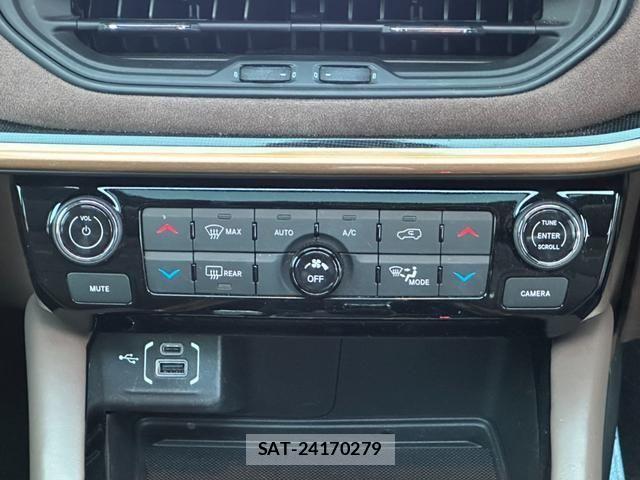 Jeep COMMANDER 2024-06 5869755-13