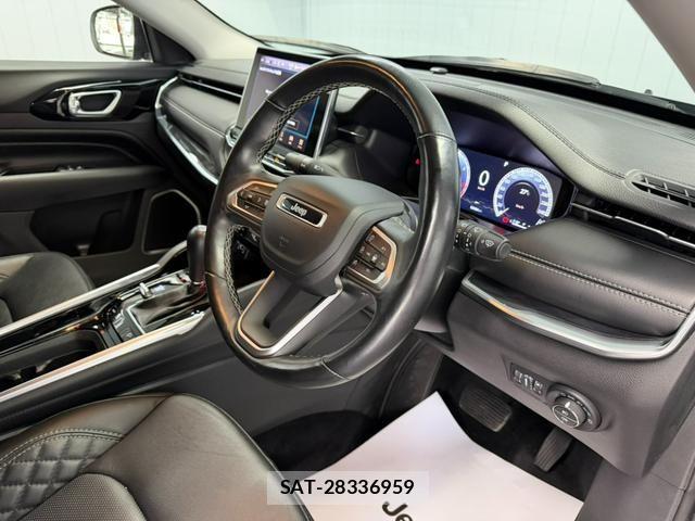 Jeep COMMANDER 2024-03 6215761-1