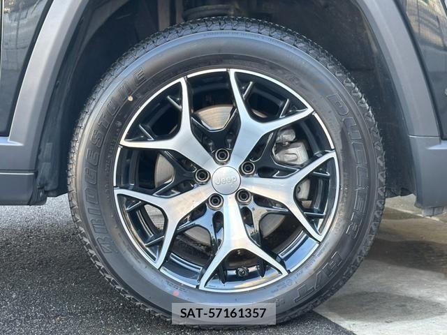 Jeep COMMANDER 2025-02 6244725-17