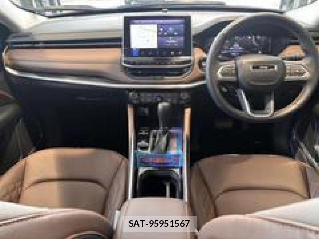 Jeep COMMANDER 2025-09 6612411-1