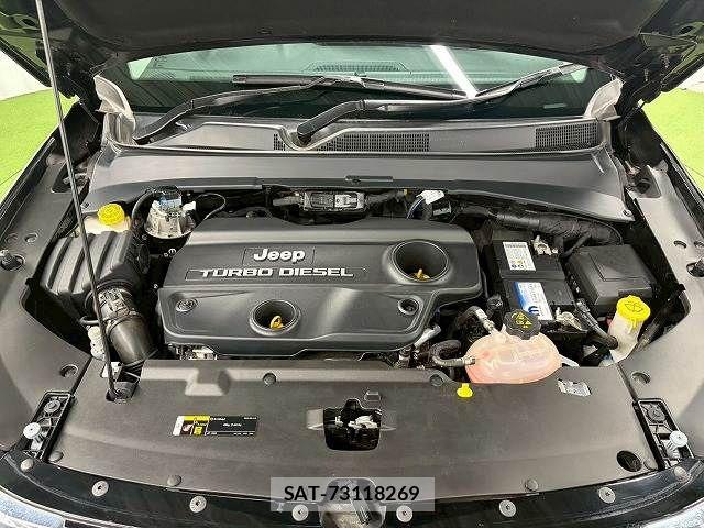 Jeep COMMANDER 2024-01 6672017-11