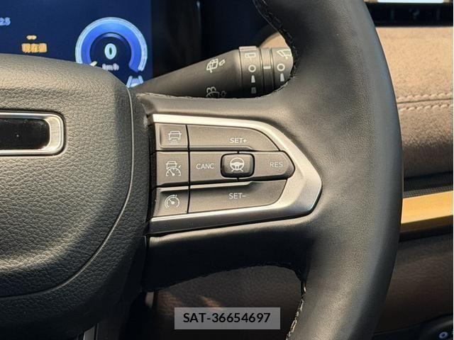Jeep COMMANDER 2025-04 6676412-9