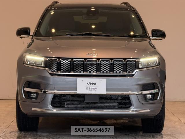 Jeep COMMANDER 2025-04 6676412-17